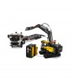 Technic - Autocarro Volvo FMX ed Escavatore Elettrico EC230