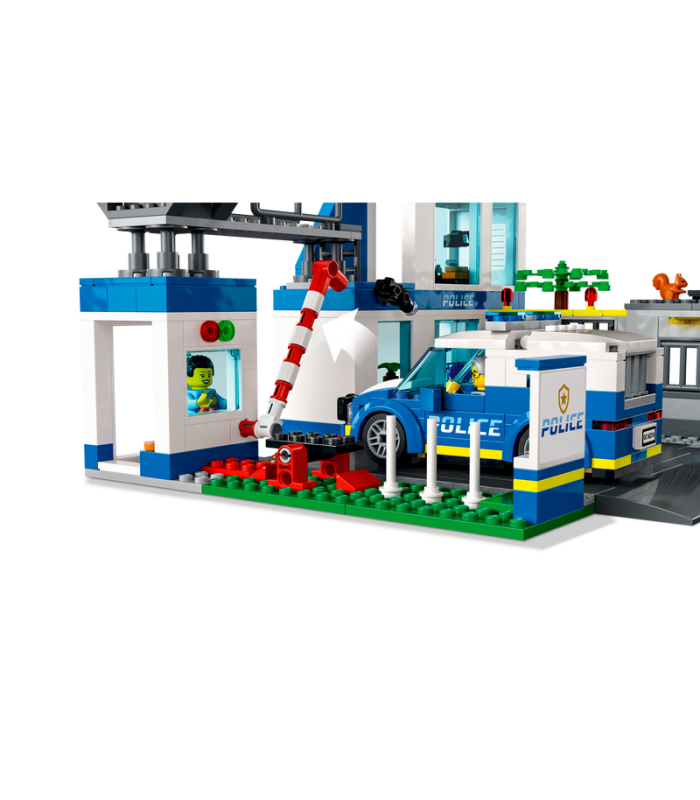 LEGO City Stazione di Polizia, Set di Costruzioni per Bambini con