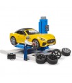 Officina Automobili con Roadster e Accessori