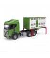  Scania Super 560R camion trasporto bestiame con un bovino