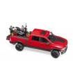  RAM 2500 Power Wagon con Ducati Scrambler Desert Sled